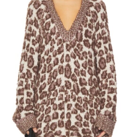 Free People Little Animal Pullover in color Grey Antler Combo - Picture 1 of 13